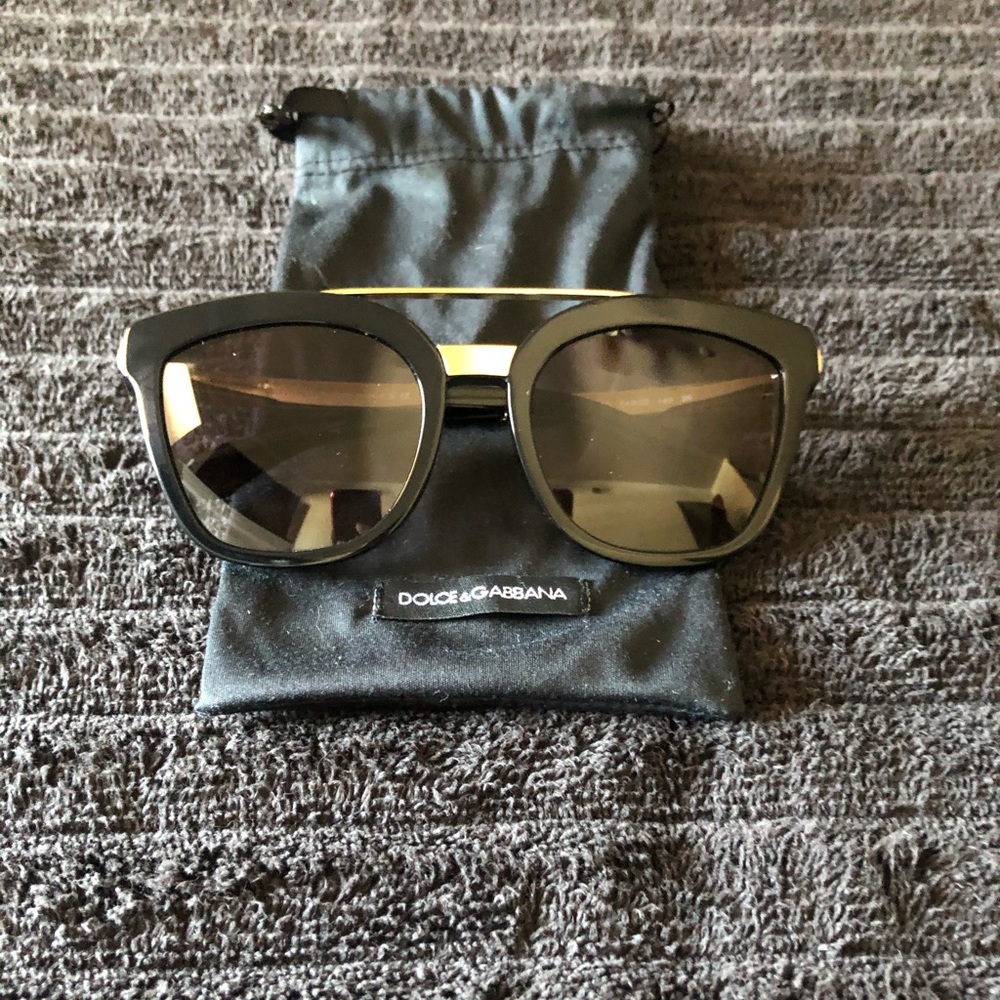 D&G sunglasses 😎